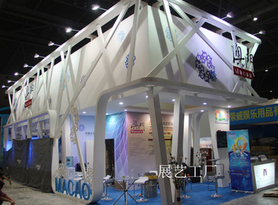 如何選擇資深展覽展示服務(wù)商？成都展藝展覽展示制作工廠解析